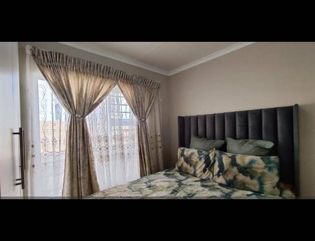 2 BEDROOM TOWNHOUSE FOR SALE IN ALLIANCE